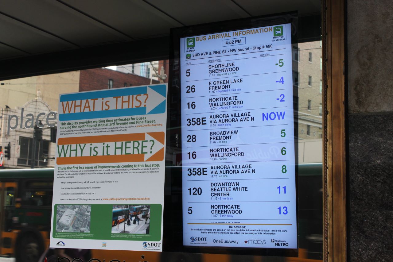 "Real-time bus arrival information display" by Oran Viriyincy is licensed under CC BY-SA 2.0.