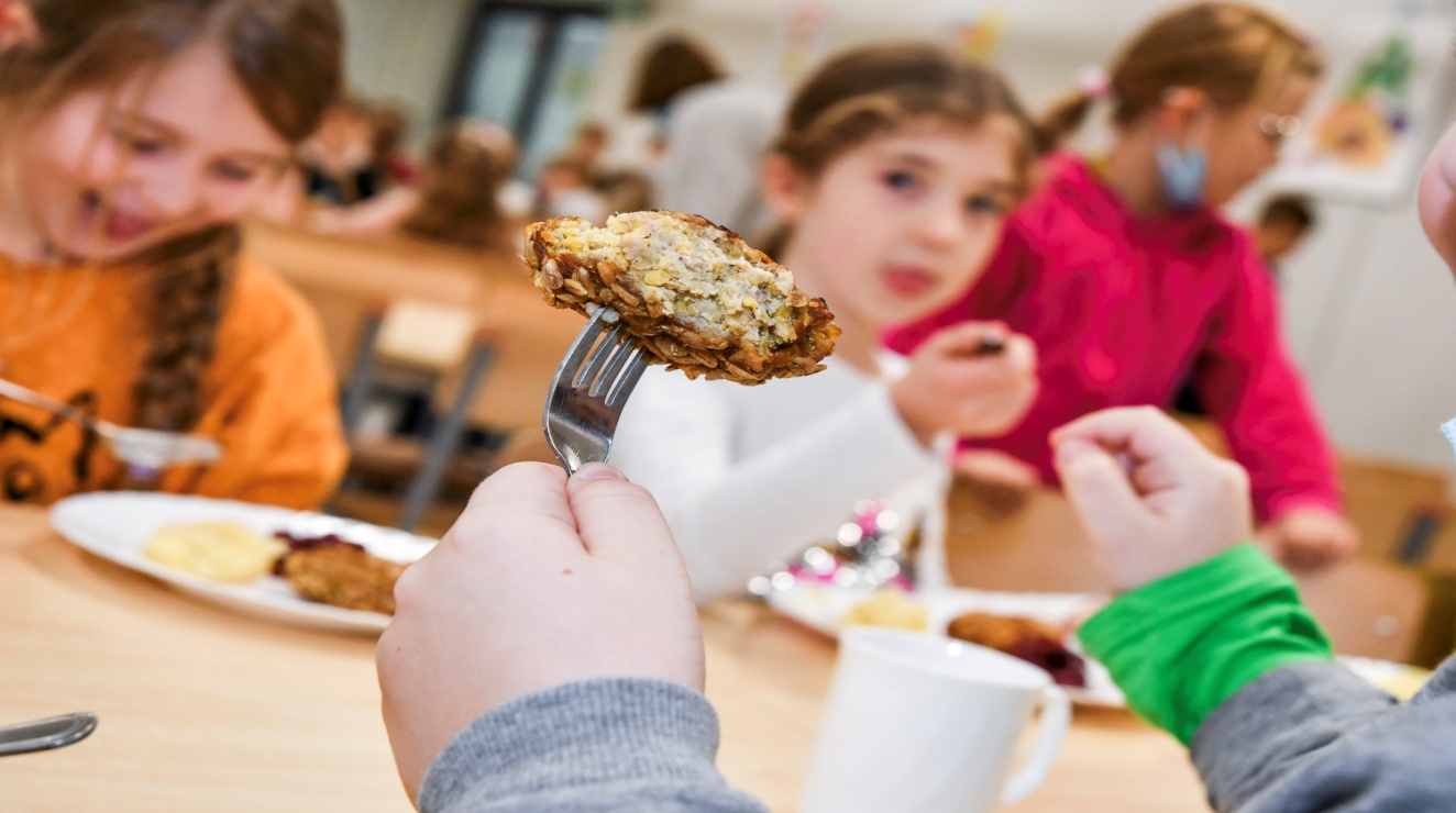 Kids in Wroclaw's canteen