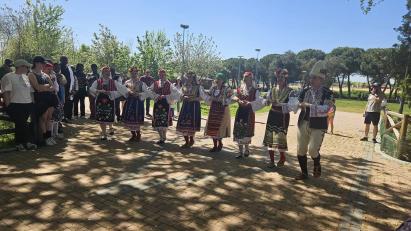 People dancing a popular dance